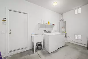 8040 W Morning Light Way, Tucson, AZ 85743 - Photo 18