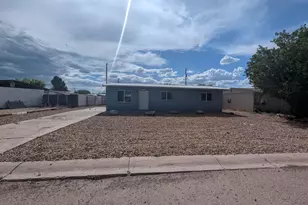 211 N Scott Ave, Benson, AZ 85602 - Photo 1