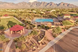 13375 N Cottontop Ct, Oro Valley, AZ 85755 - Photo 2