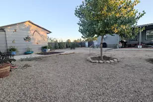 2911 W Willow Tree Ln, Willcox, AZ 85643 - Photo 10