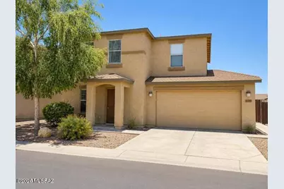 2387 E Meadow Creek Way, San Tan Valley, AZ 85143 - Photo 2