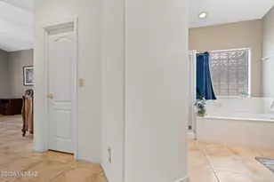 9740 E Spring Ridge Pl, Tucson, AZ 85749 - Photo 20