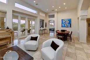 5454 N Crescent Hill Pl, Tucson, AZ 85718 - Photo 4