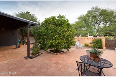645 S Los Rubies Circle, Green Valley, AZ 85614 - Photo 22