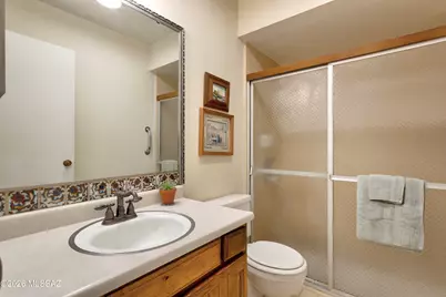 645 S Los Rubies Circle, Green Valley, AZ 85614 - Photo 14