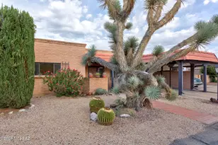 645 S Los Rubies Cir, Green Valley, AZ 85614 - Photo 2