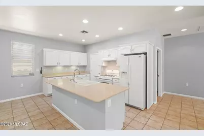 10134 S Azure Surrey Drive, Vail, AZ 85641 - Photo 14