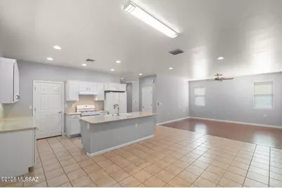 10134 S Azure Surrey Drive, Vail, AZ 85641 - Photo 12