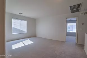 1057 W Sea Lion Dr, Tucson, AZ 85704 - Photo 22
