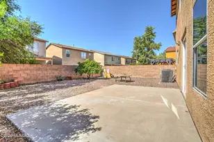 1057 W Sea Lion Dr, Tucson, AZ 85704 - Photo 30