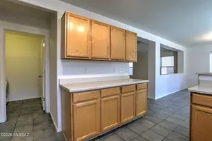 1057 W Sea Lion Dr, Tucson, AZ 85704 - Photo 10