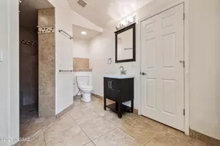 5731 E Helen St, Tucson, AZ 85712 - Photo 32