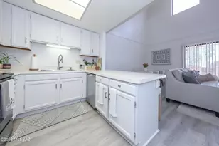 913 N Balachai Ln, Tucson, AZ 85748 - Photo 6