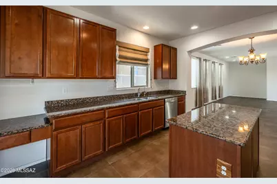 10278 S White Surrey Drive, Vail, AZ 85641 - Photo 12