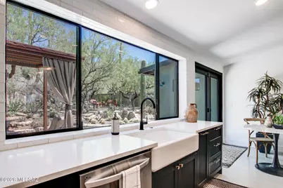 3809 E Gibbon Mountain Place, Tucson, AZ 85718 - Photo 4