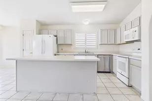 9557 E Blue Ridge Mountain St, Tucson, AZ 85748 - Photo 10