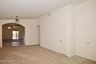 9503 N Winter Wren Ave, Tucson, AZ 85742 - Photo 6