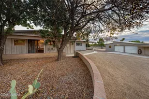 7049 N Magic Ln, Tucson, AZ 85704 - Photo 32