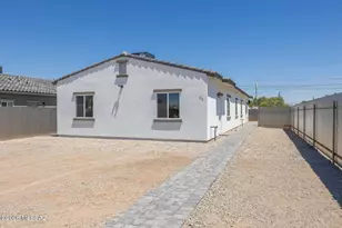 3912 E Fairmount St, Tucson, AZ 85712 - Photo 2