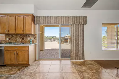 8273 N Amber Burst Drive, Tucson, AZ 85743 - Photo 12