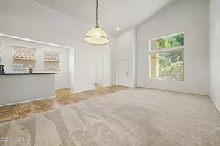 8273 N Amber Burst Dr, Tucson, AZ 85743 - Photo 18