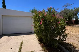 6534 E Broadway, Tucson, AZ 85710 - Photo 12
