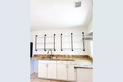 6534 E Broadway, Tucson, AZ 85710 - Photo 4