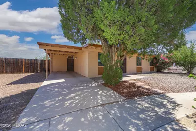 7821 E Joshua Place, Tucson, AZ 85730 - Photo 2