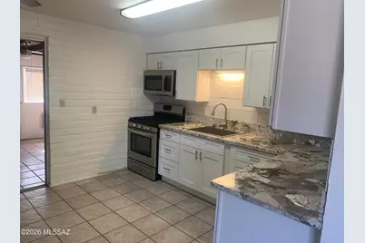 3241 E Monte Vista Drive, Tucson, AZ 85716 - Photo 2