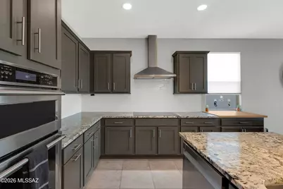 8428 N Lone Ranger Road, Tucson, AZ 85743 - Photo 10