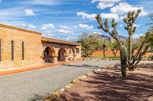 1460 W Sage St, Tucson, AZ 85704 - Photo 2
