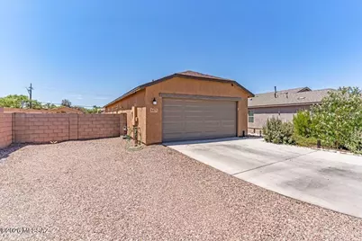 6475 S Ambarella Drive, Tucson, AZ 85756 - Photo 2