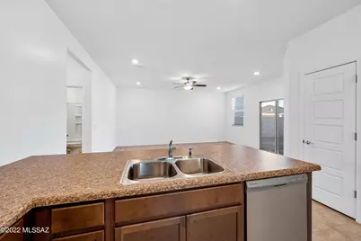6330 S Crescent Peak Drive, Tucson, AZ 85706 - Photo 16