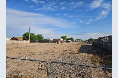 3325 W Solano Drive #36, Eloy, AZ 85131 - Photo 2