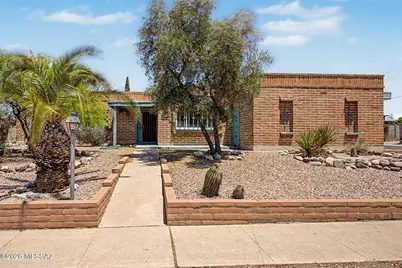 602 N Camino Seco, Tucson, AZ 85710 - Photo 2