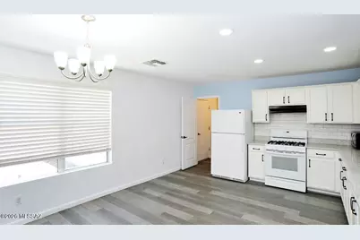 7740 W Oak Stream Road, Tucson, AZ 85743 - Photo 12