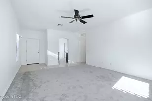 5564 W Painted Cliff Dr, Marana, AZ 85658 - Photo 16