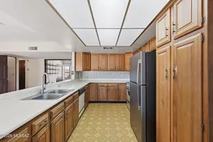 7725 E Manor Pl, Tucson, AZ 85750 - Photo 24