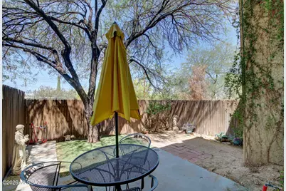 947 N Camino Seco, Tucson, AZ 85710 - Photo 14