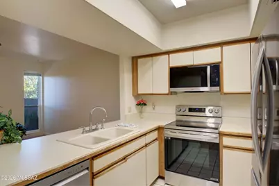 947 N Camino Seco, Tucson, AZ 85710 - Photo 4