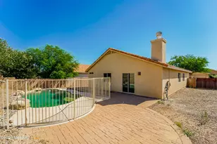 9403 E Marquis Diamond Ln, Tucson, AZ 85747 - Photo 14