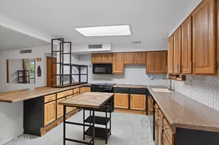 1431 S Perlman Ave, Tucson, AZ 85710 - Photo 12