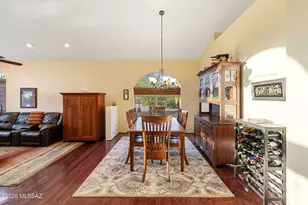 11556 N Via de la Verbenita, Oro Valley, AZ 85737 - Photo 4