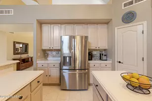 11556 N Via de la Verbenita, Oro Valley, AZ 85737 - Photo 6