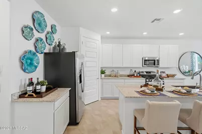 8189 S Charles Young Way, Tucson, AZ 85747 - Photo 14