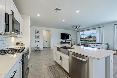 5467 W San Francisco Trail, Tucson, AZ 85742 - Photo 10