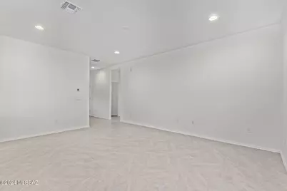 13513 N Nicholas Court, Marana, AZ 85653 - Photo 2