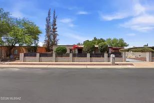 7533 E 42nd St, Tucson, AZ 85730 - Photo 2
