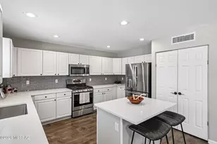 952 S Rincon Rising Rd, Tucson, AZ 85748 - Photo 12
