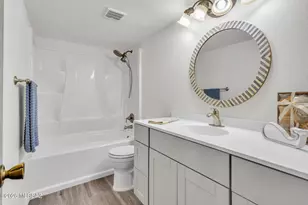 6352 N Barcelona Ln, Tucson, AZ 85704 - Photo 12